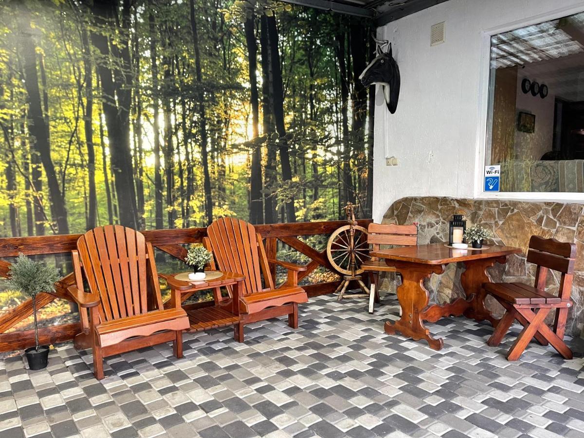 Apartments With Kitchen And Garden Kyiv Exterior photo